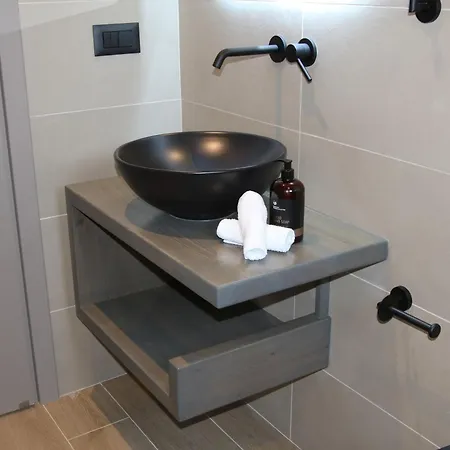 Liotopos Ликсури