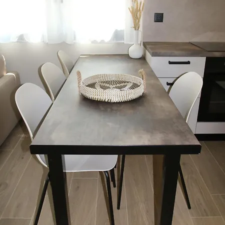 Вилла Liotopos *