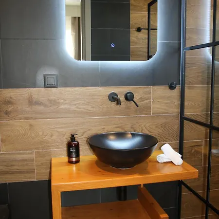 Liotopos Вилла Ликсури