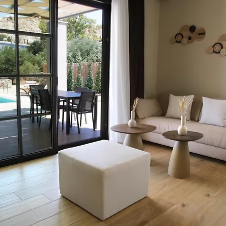 ヴィラ Liotopos *